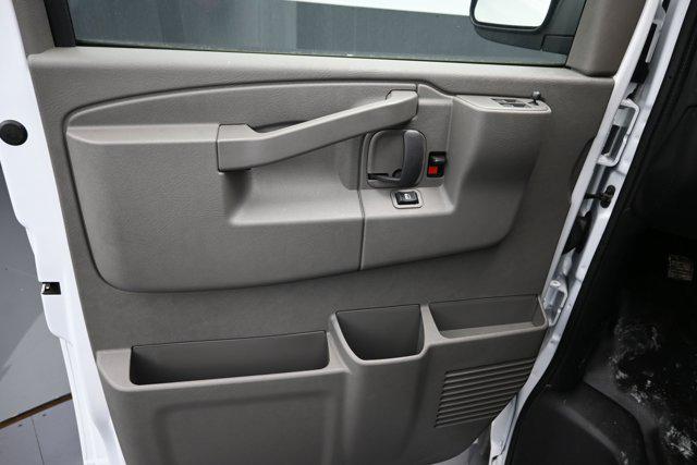 2025 Chevrolet Express Cargo Van RWD 3500 Extended Wheelbase WT
