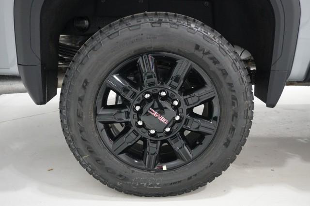 2026 GMC Sierra 2500HD Crew Cab, Standard Bed, AT4, 4WD