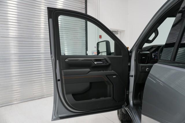 2026 GMC Sierra 2500HD Crew Cab, Standard Bed, AT4, 4WD