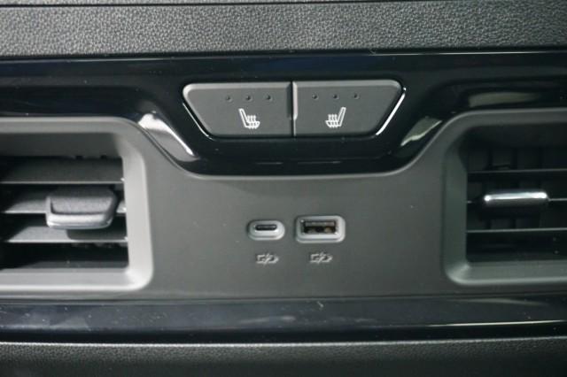 2026 GMC Sierra 2500HD Crew Cab, Standard Bed, AT4, 4WD