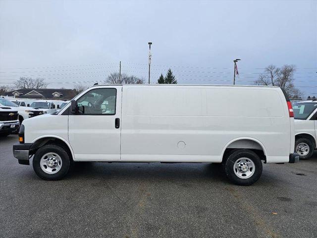 2025 Chevrolet Express Cargo Van RWD 3500 Extended Wheelbase WT