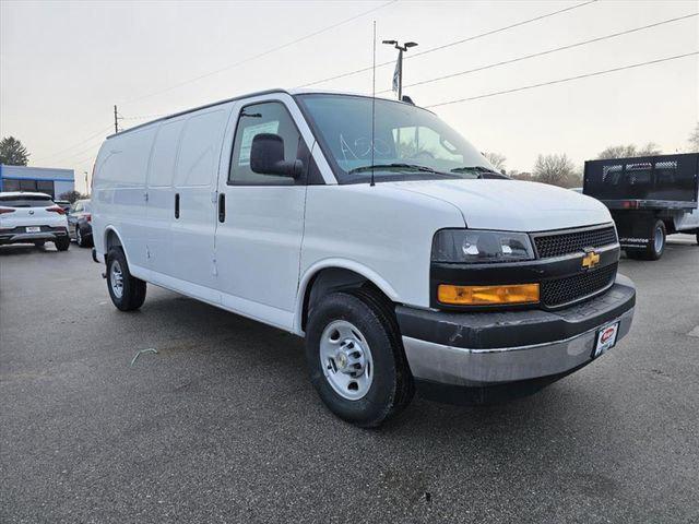 2025 Chevrolet Express Cargo Van RWD 3500 Extended Wheelbase WT