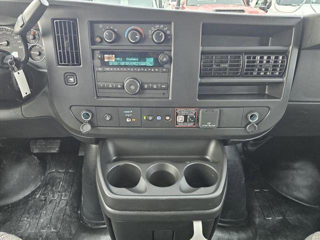 2025 Chevrolet Express Cargo Van RWD 3500 Extended Wheelbase WT