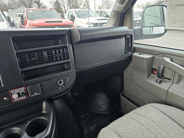 2025 Chevrolet Express Cargo Van RWD 3500 Extended Wheelbase WT
