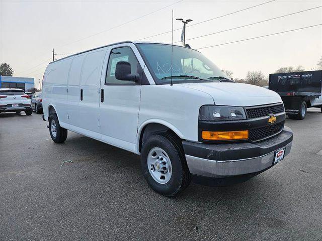 2025 Chevrolet Express Cargo Van RWD 3500 Extended Wheelbase WT