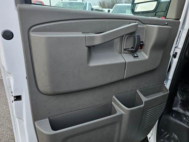 2025 Chevrolet Express Cargo Van RWD 3500 Extended Wheelbase WT