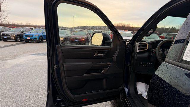 2026 Toyota Tundra SR5 CrewMax 5.5' Bed