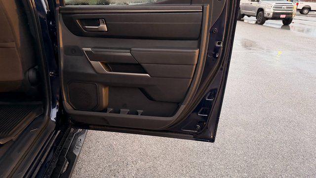 2026 Toyota Tundra SR5 CrewMax 5.5' Bed