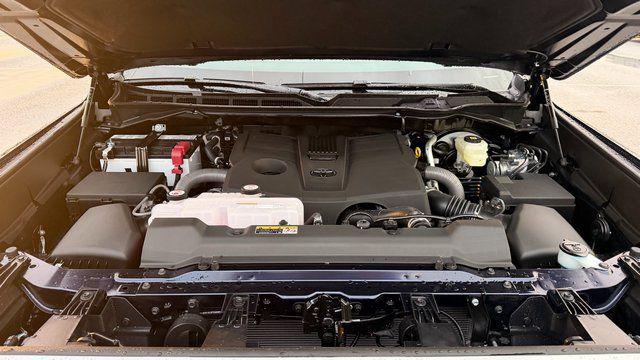 2026 Toyota Tundra SR5 CrewMax 5.5' Bed