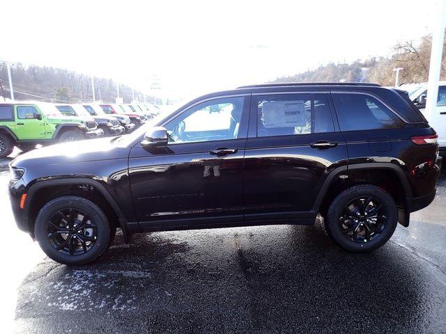 2026 Jeep Grand Cherokee GRAND CHEROKEE LAREDO ALTITUDE 4X4 2026 Jeep Grand Cherokee GRAND CHEROKEE LAREDO ALTITUDE 4X4