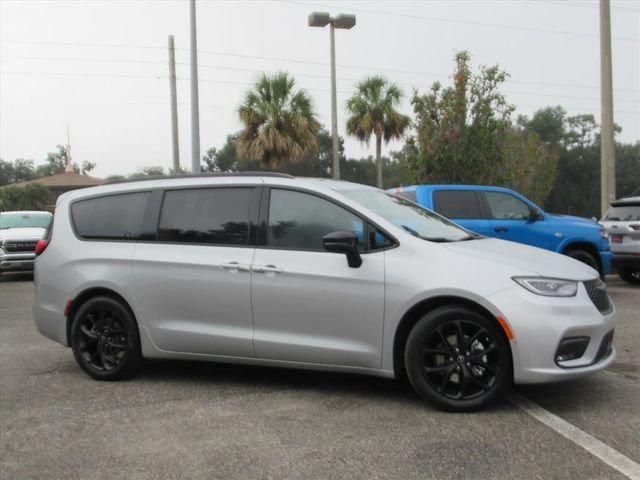 2026 Chrysler Pacifica PACIFICA LIMITED