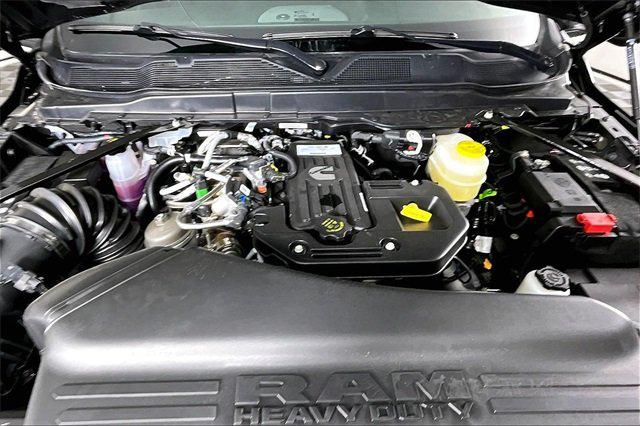 2026 RAM Ram 3500 RAM 3500 TRADESMAN CREW CAB 4X4 8 BOX