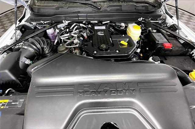 2026 RAM Ram 3500 RAM 3500 TRADESMAN CREW CAB 4X4 8 BOX