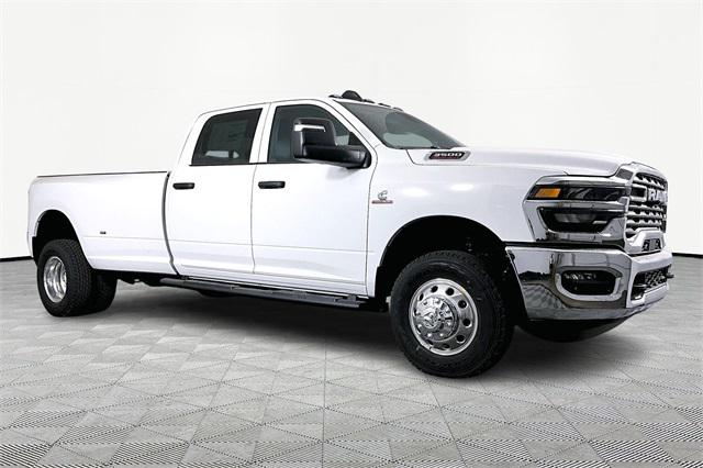 2026 RAM Ram 3500 RAM 3500 TRADESMAN CREW CAB 4X4 8 BOX