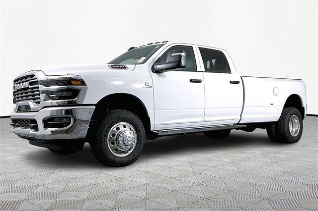 2026 RAM Ram 3500 RAM 3500 TRADESMAN CREW CAB 4X4 8 BOX
