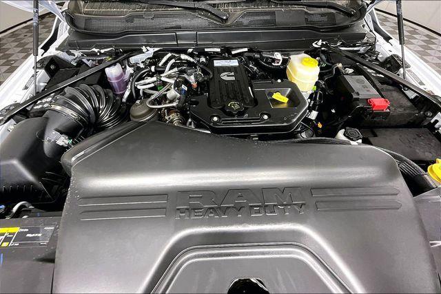 2026 RAM Ram 3500 RAM 3500 TRADESMAN CREW CAB 4X4 8 BOX