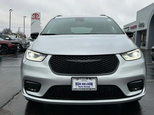 2026 Chrysler Pacifica Limited AWD