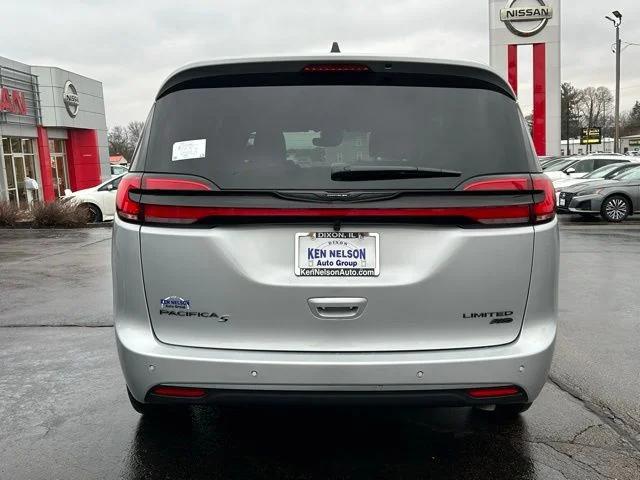 2026 Chrysler Pacifica Limited AWD