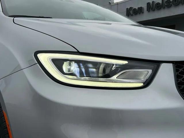 2026 Chrysler Pacifica Limited AWD