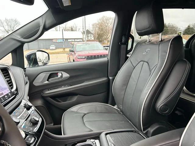 2026 Chrysler Pacifica Limited AWD