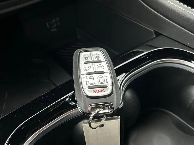2026 Chrysler Pacifica Limited AWD