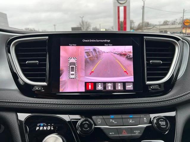 2026 Chrysler Pacifica Limited AWD