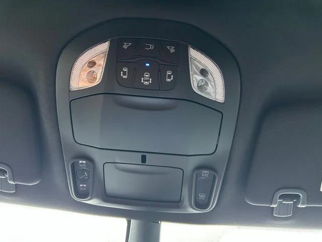2026 Chrysler Pacifica Limited AWD