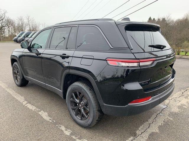 2026 Jeep Grand Cherokee GRAND CHEROKEE LAREDO ALTITUDE 4X4