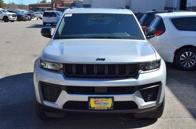2026 Jeep Grand Cherokee GRAND CHEROKEE LAREDO ALTITUDE 4X4 2026 Jeep Grand Cherokee GRAND CHEROKEE LAREDO ALTITUDE 4X4