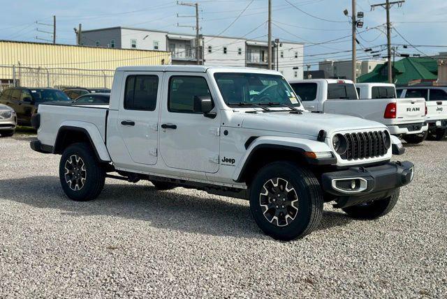 2026 Jeep Gladiator GLADIATOR SAHARA 4X4