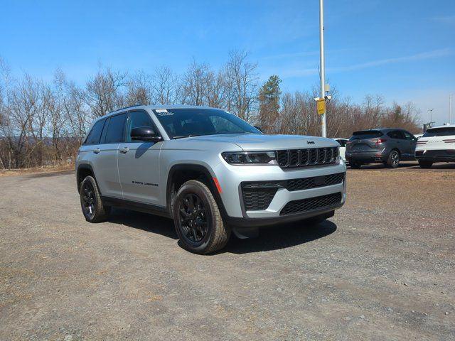 2026 Jeep Grand Cherokee GRAND CHEROKEE LAREDO ALTITUDE 4X4 2026 Jeep Grand Cherokee GRAND CHEROKEE LAREDO ALTITUDE 4X4