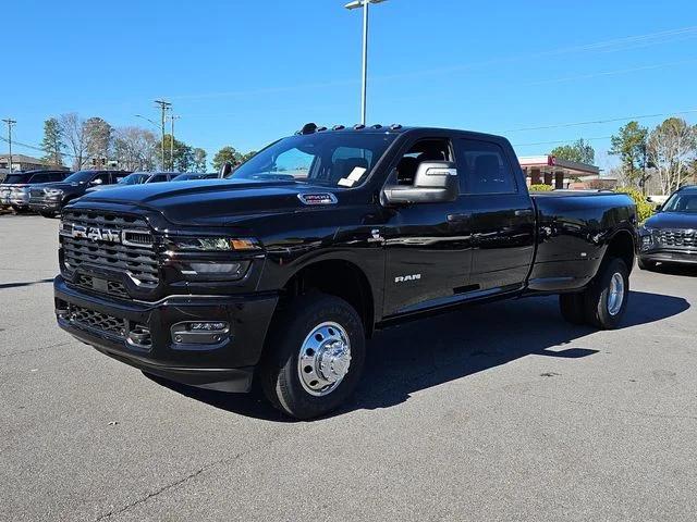 2026 RAM 3500 RAM 3500 BIG HORN CREW CAB 4X4 8 BOX