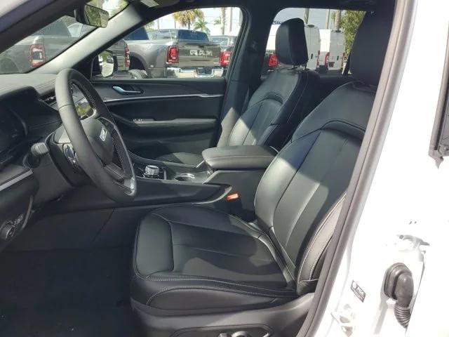 2026 Jeep Grand Cherokee Limited 4x2