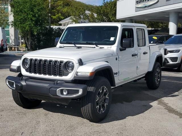 2026 Jeep Gladiator GLADIATOR SAHARA 4X4