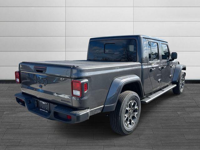 2026 Jeep Gladiator GLADIATOR SAHARA 4X4