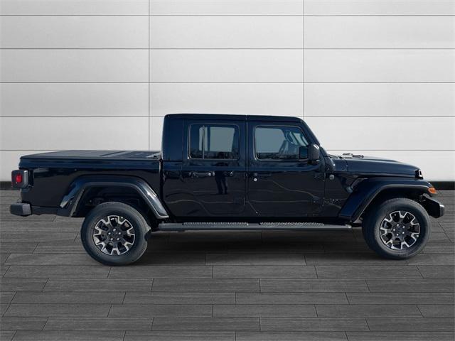 2026 Jeep Gladiator GLADIATOR SAHARA 4X4
