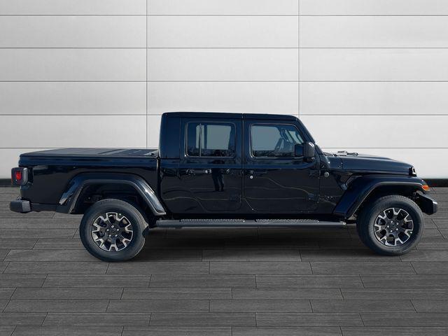2026 Jeep Gladiator GLADIATOR SAHARA 4X4