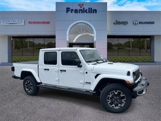 2026 Jeep Gladiator GLADIATOR SAHARA 4X4