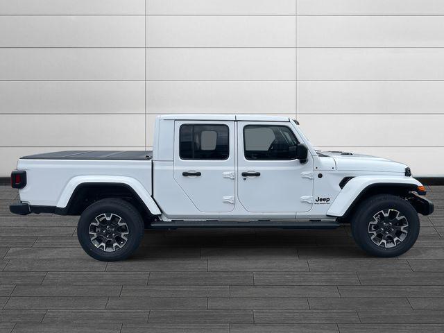 2026 Jeep Gladiator GLADIATOR SAHARA 4X4