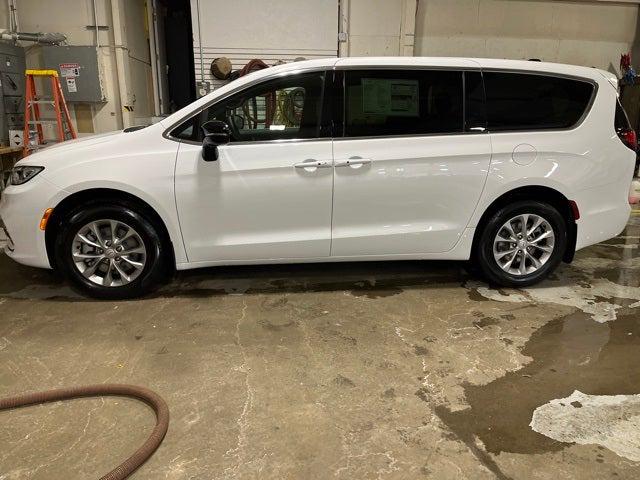 2026 Chrysler Pacifica PACIFICA SELECT AWD 2026 Chrysler Pacifica PACIFICA SELECT AWD