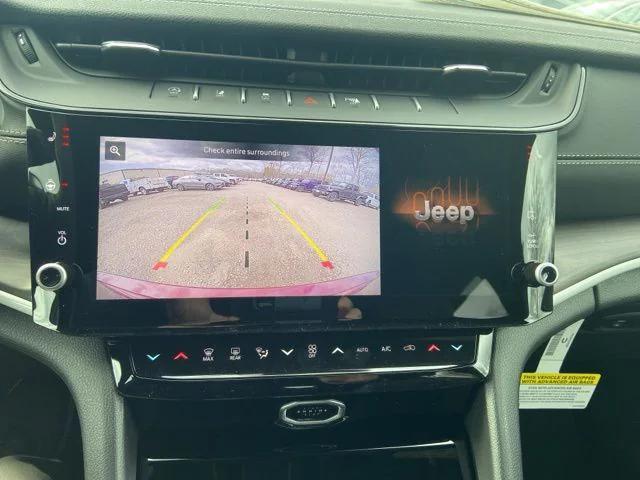 2026 Jeep Grand Cherokee Altitude 4x4