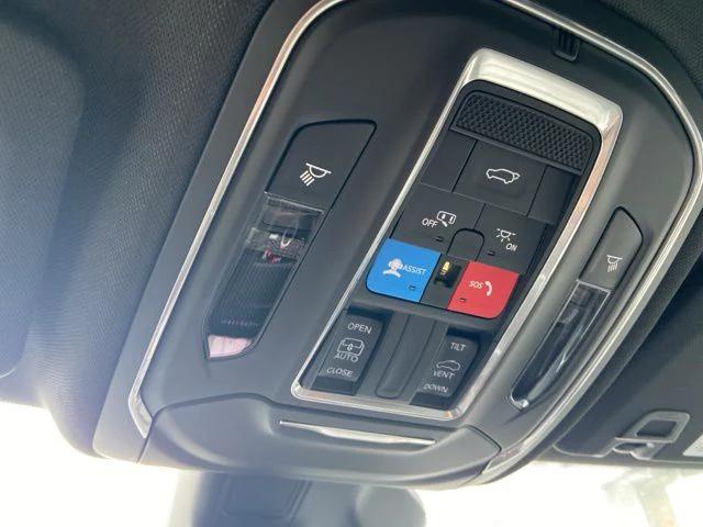 2026 Jeep Grand Cherokee Altitude 4x4