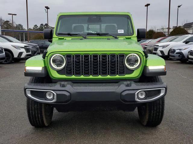 2026 Jeep Gladiator GLADIATOR SAHARA 4X4 2026 Jeep Gladiator GLADIATOR SAHARA 4X4