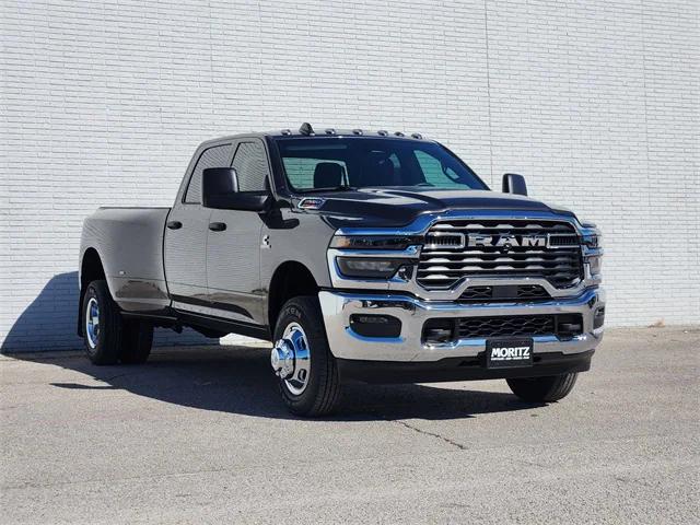 2026 RAM Ram 3500 RAM 3500 TRADESMAN CREW CAB 4X4 8 BOX