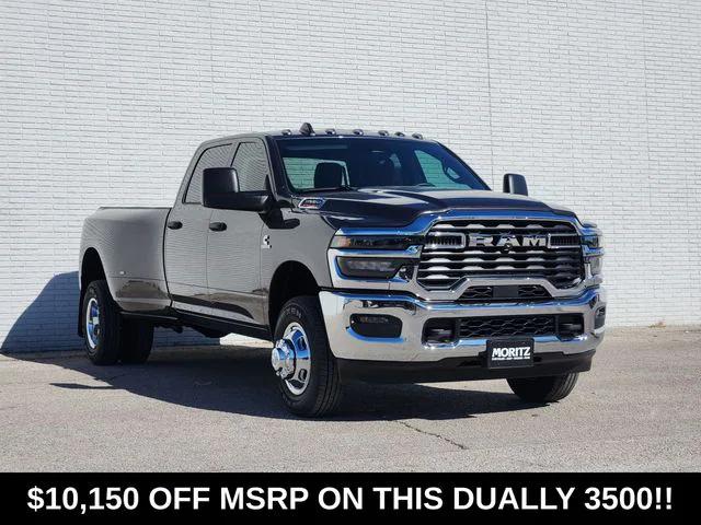 2026 RAM Ram 3500 RAM 3500 TRADESMAN CREW CAB 4X4 8 BOX