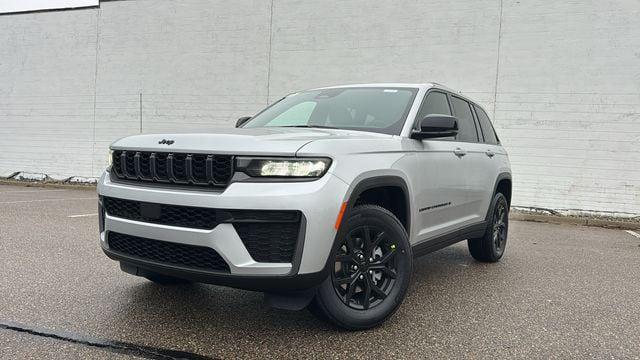 2026 Jeep Grand Cherokee Altitude 4x4 for sale in Bloomfield Hills, MI
