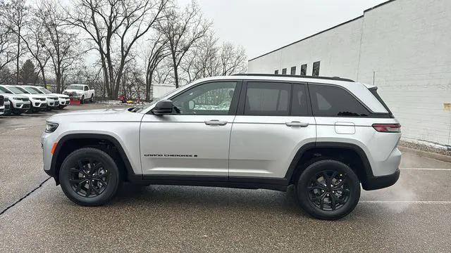 2026 Jeep Grand Cherokee Altitude 4x4