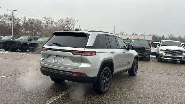 2026 Jeep Grand Cherokee Altitude 4x4