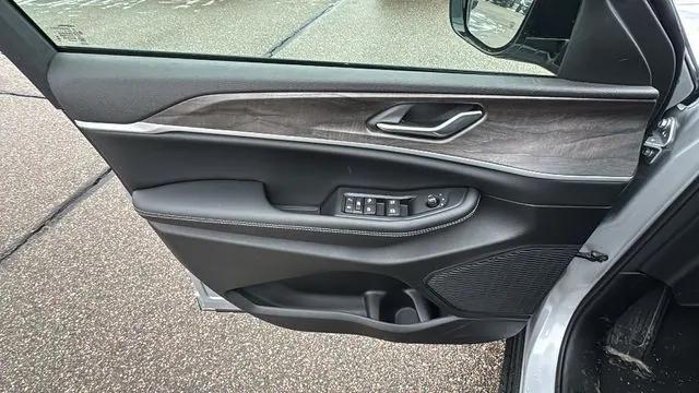 2026 Jeep Grand Cherokee Altitude 4x4