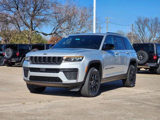 2026 Jeep Grand Cherokee GRAND CHEROKEE LAREDO ALTITUDE 4X4